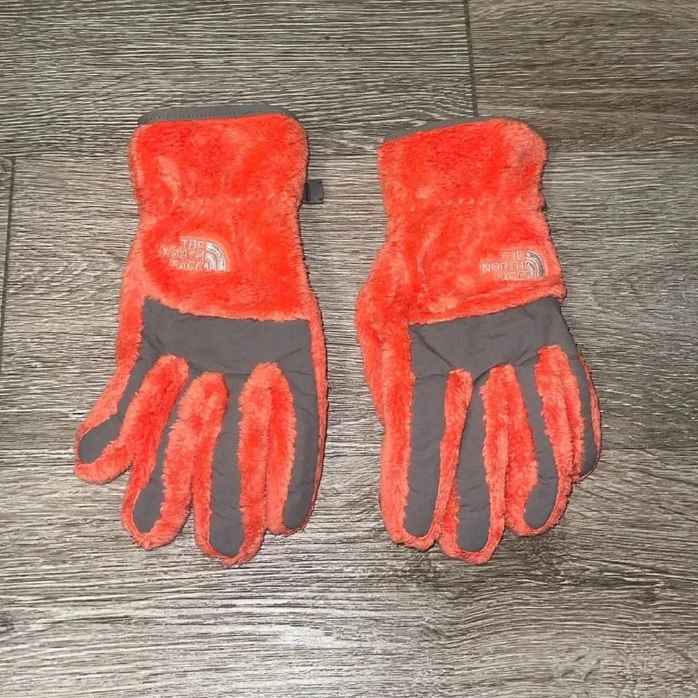 The North Face Women’s Osito Gloves orange small